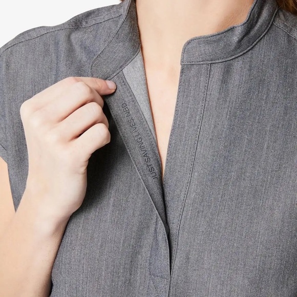 FIGS scrubs womens Rafaela top XXL graphite - Picture 5 of 5